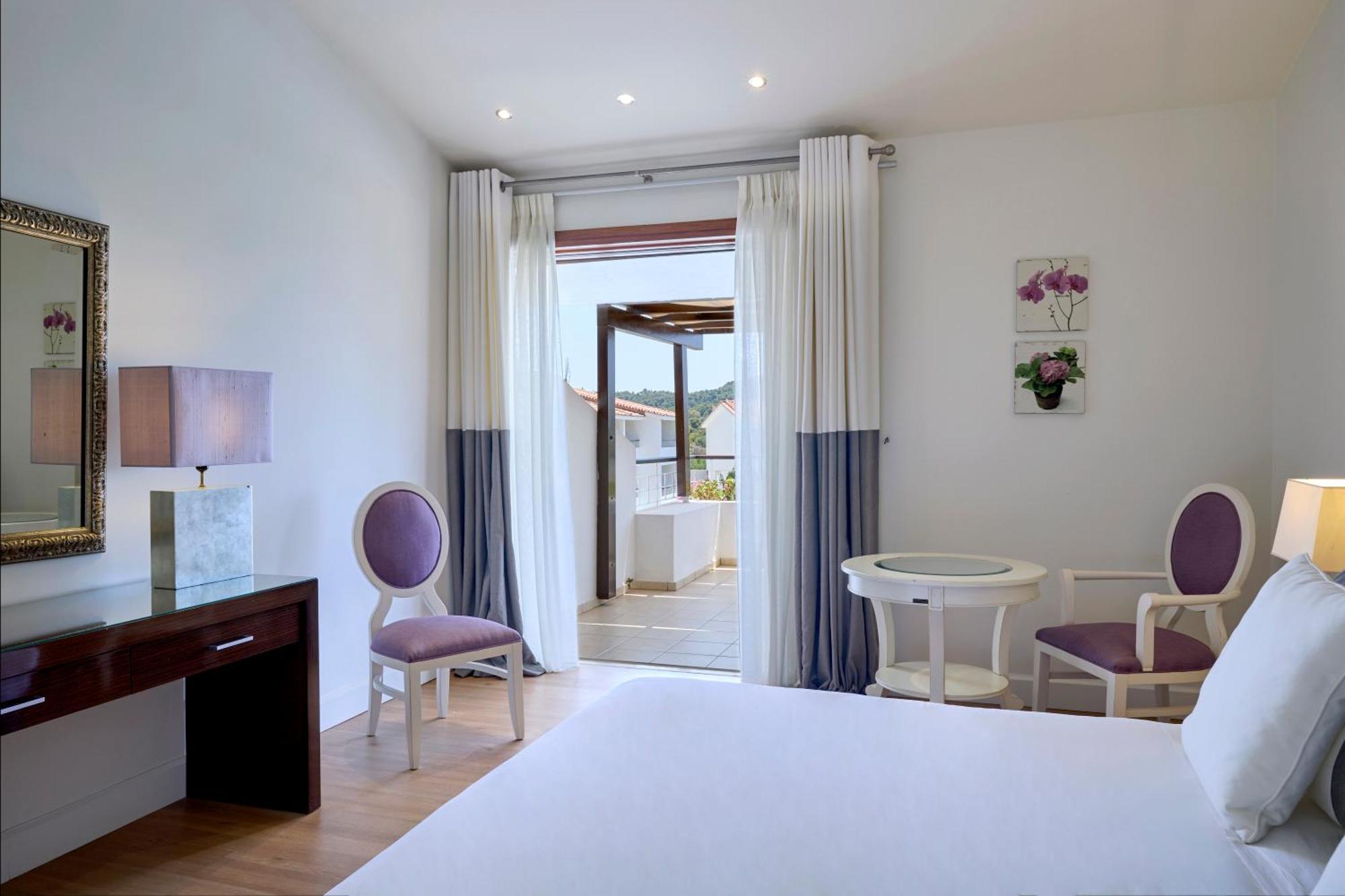 Princess Resort, Santikos Collection Agia Paraskevi  Room photo